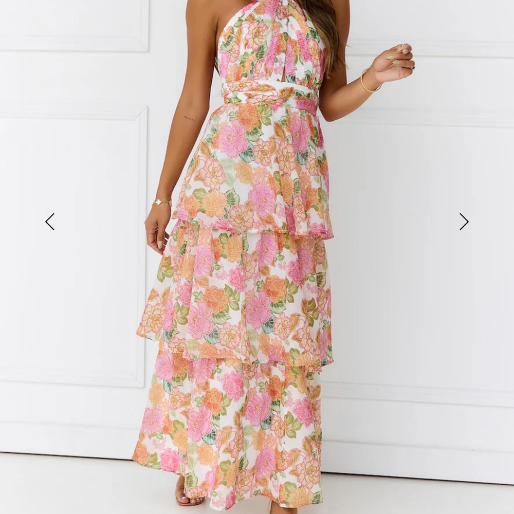 Elegant Floral Tiered Maxi Dress